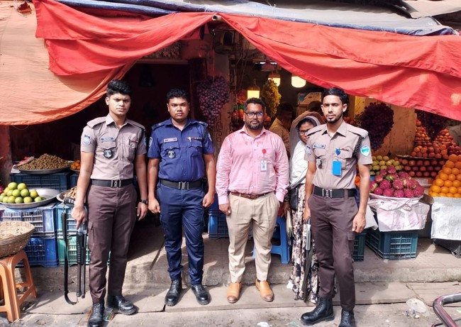 কুমিল্লায় দধি ও ফলের দোকানে অভিযান, ৪ প্রতিষ্ঠানকে ২৯ হাজার টাকা জরিমানা